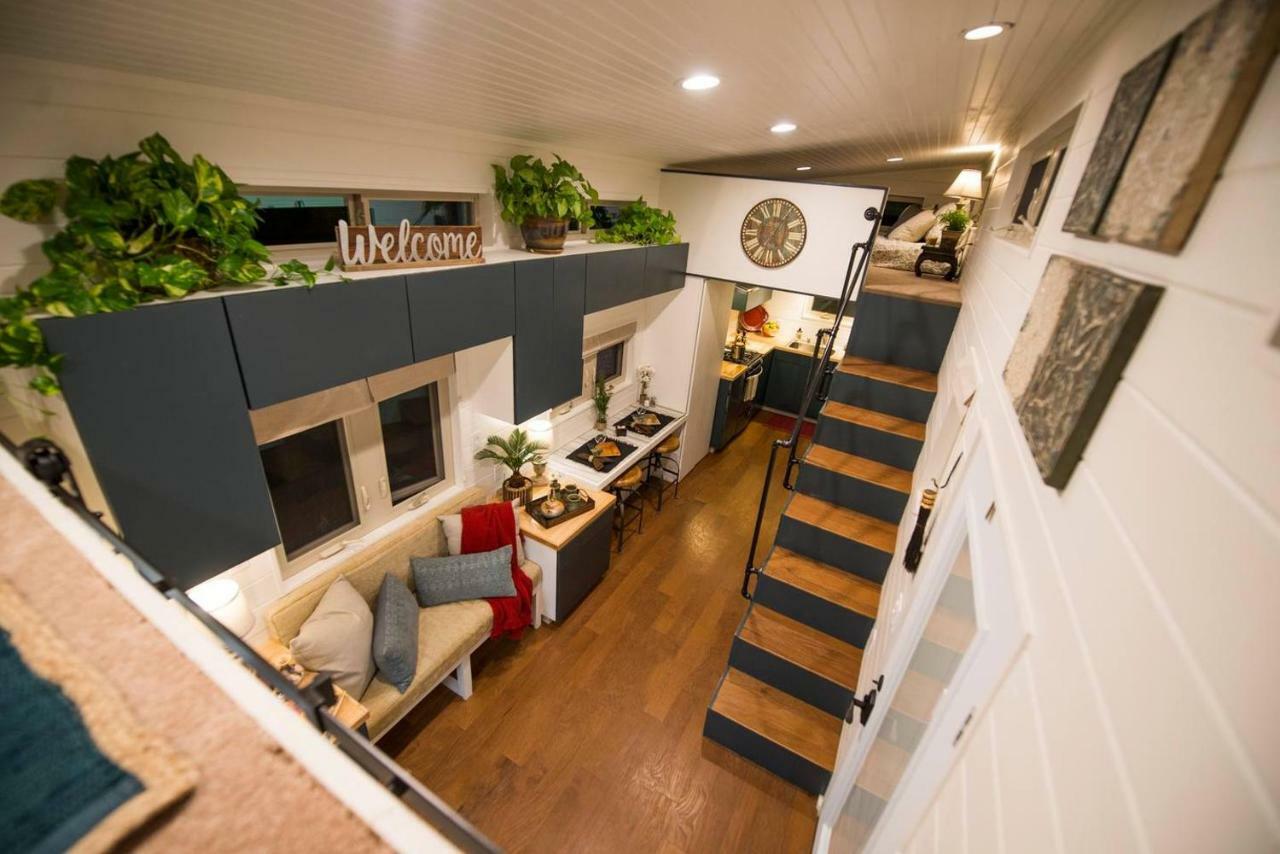 Villa Montana Escape Elegant Tiny House In Waco Near Magnolia Exterior foto